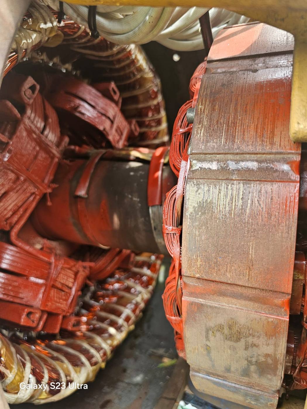 Rebobinado de cobre interno de generador - Reparación de equipos